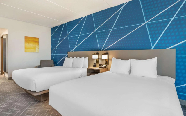 photo 4 of Comfort Inn & Suites Frisco East - McKinney
