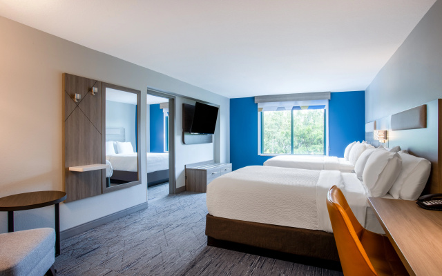 photo 3 of Holiday Inn Express & Suites Bradenton East-Lakewood Ranch by IHG