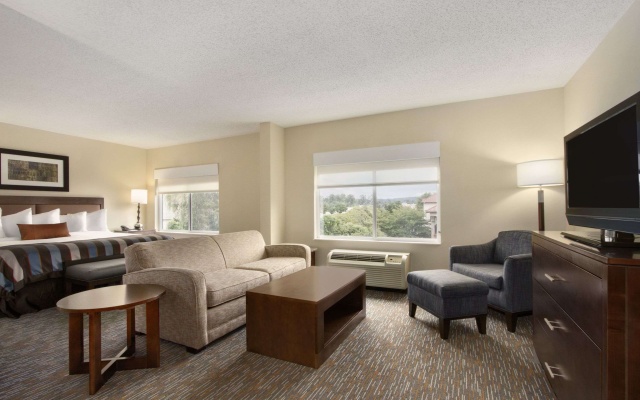 photo 5 of Wingate By Wyndham Chattanooga Hotel