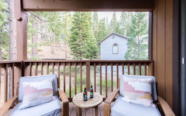 photo 5 of Wolfe by AvantStay | Near Lake Tahoe, w/ Hot Tub, Fireplace, 2 Private Decks!