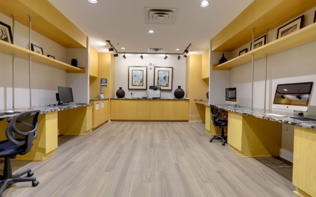 photo 3 of Wonderful 1 Bedroom Condo at Ballston