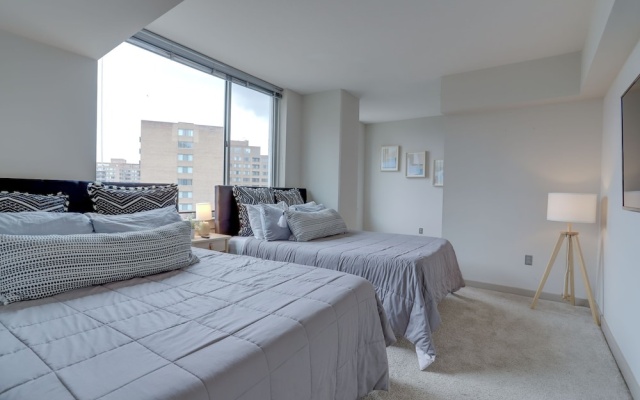 photo 3 of Wonderful 2BR Condo at Crystal City