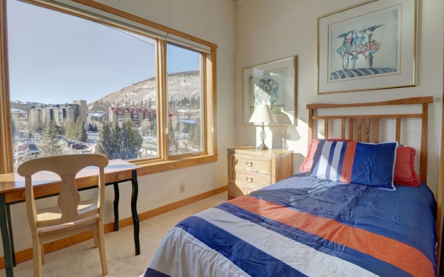 photo 3 of Wonderful Spacious Ski Condo - SH504 by RedAwning
