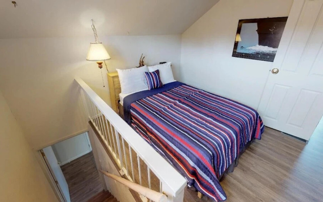 photo 2 of Woodley Beach House