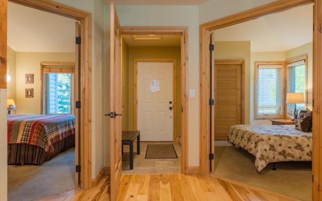 photo 2 of Private Home With A Beautiful Mountain Vista - Woods24 by RedAwning
