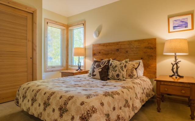 photo 5 of Private Home With A Beautiful Mountain Vista - Woods24 by RedAwning
