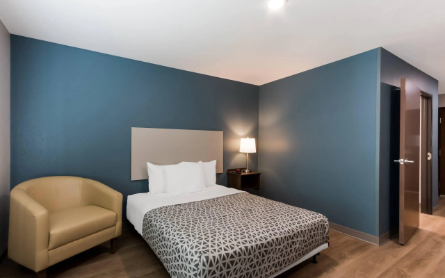 photo 2 of Woodspring Suites Chandler Airport