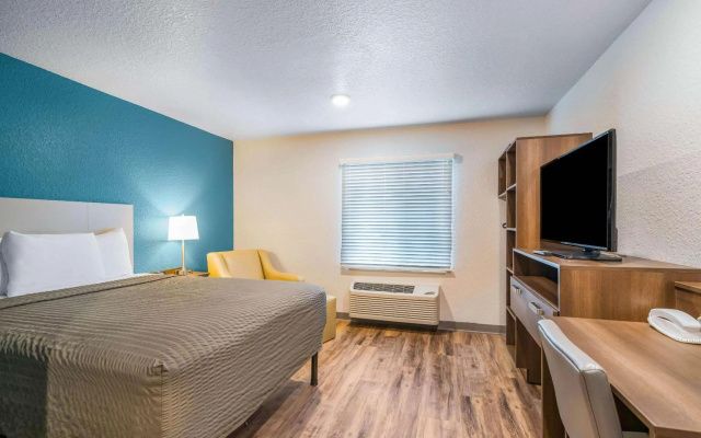photo 3 of WoodSpring Suites Davenport FL