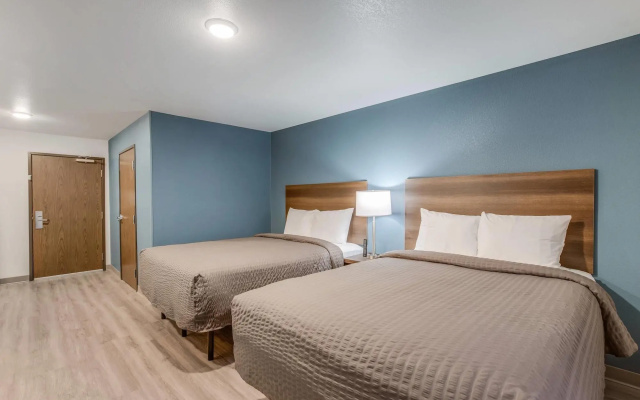 photo 4 of WoodSpring Suites Novi Farmington