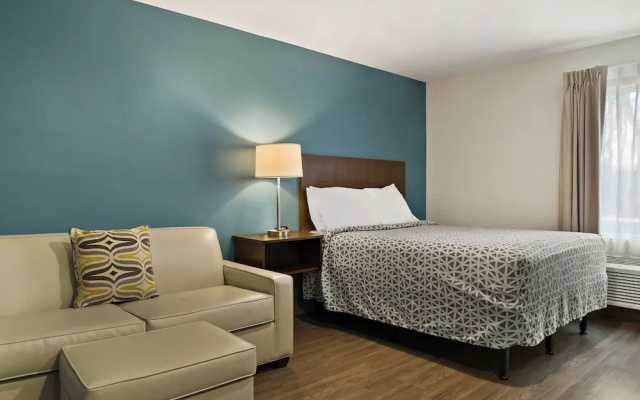 photo 5 of Woodspring Suites East Lansing - University Area