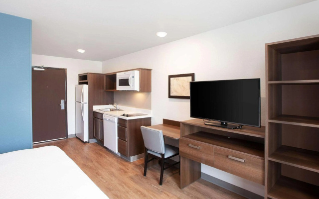 photo 5 of WoodSpring Suites Houston 288 South Medical Center