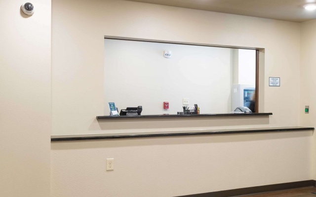 photo 2 of WoodSpring Suites Lafayette