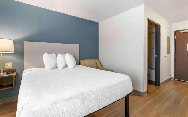 photo 3 of Extended Stay America Select Suites - Louisville - Airport
