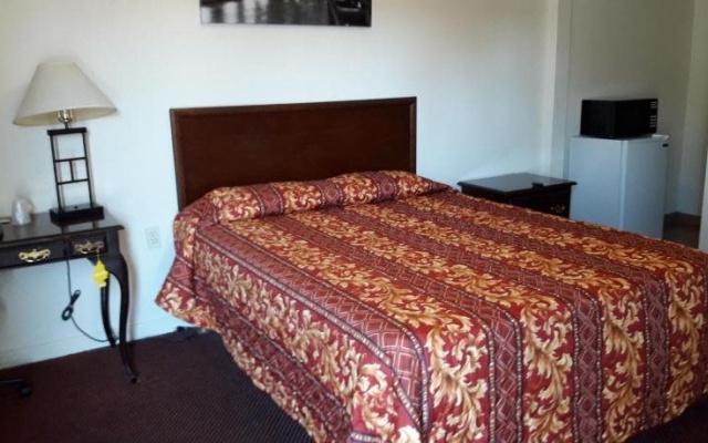 photo 3 of World Motel