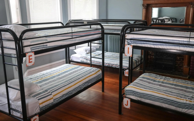 photo 4 of Wrigley Hostel