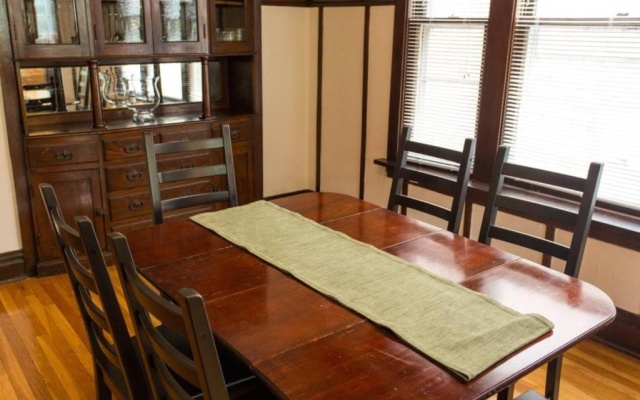 photo 3 of Wrigley Oasis! Steps from the Field! - 3BD 1BA