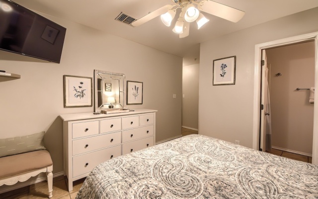 photo 4 of Ww F101 Slice Of Heaven 2 Bedroom Condo by RedAwning