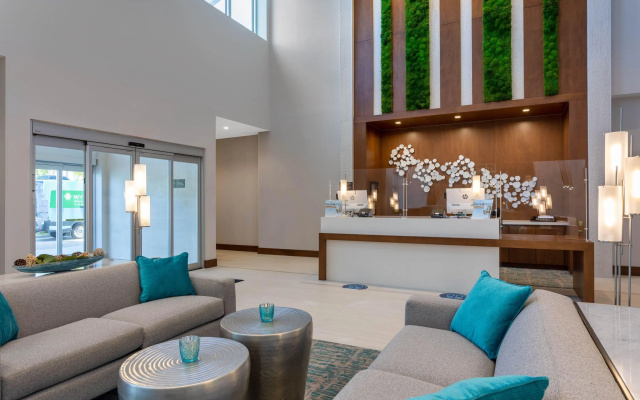 photo 2 of Wyndham Garden Miami International Airport