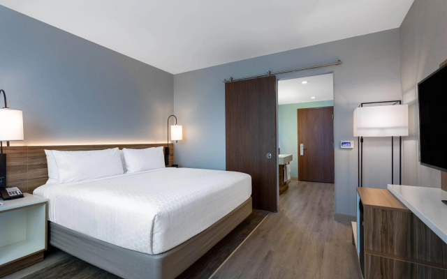 photo 5 of Wyndham Garden Miami International Airport