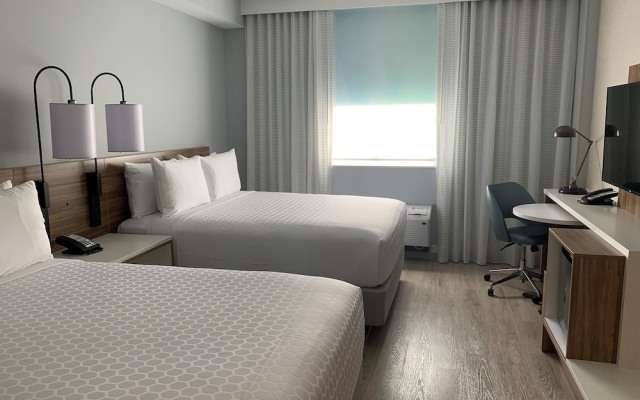 photo 3 of Wyndham Garden Miami International Airport