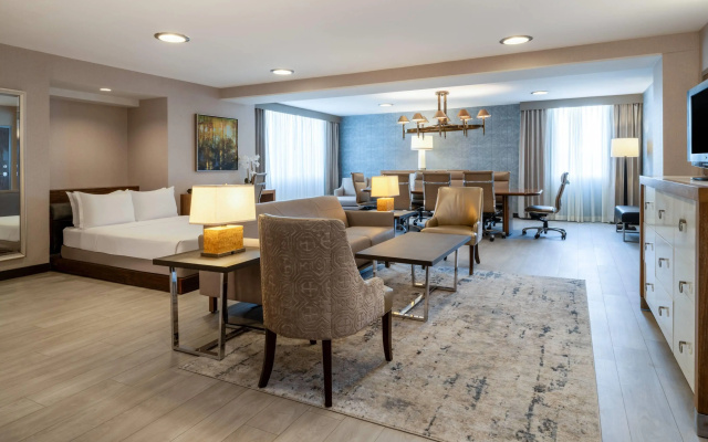 photo 4 of Wyndham Indianapolis Airport