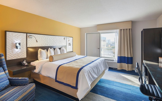 photo 3 of Southbank Hotel by Marriott Jacksonville Riverwalk