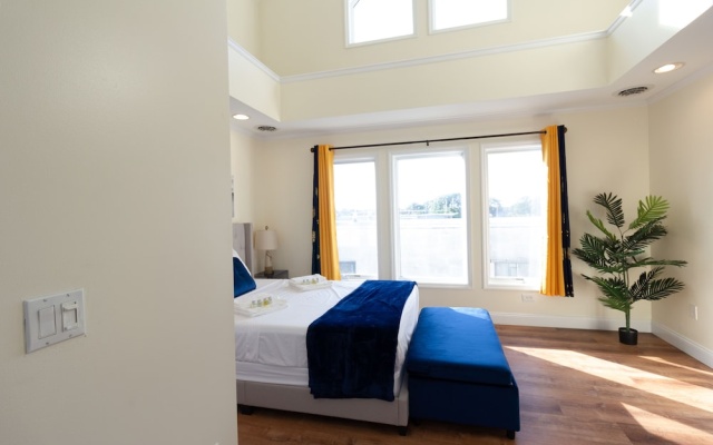 photo 5 of Yachtsman's Cove with 3-Levels