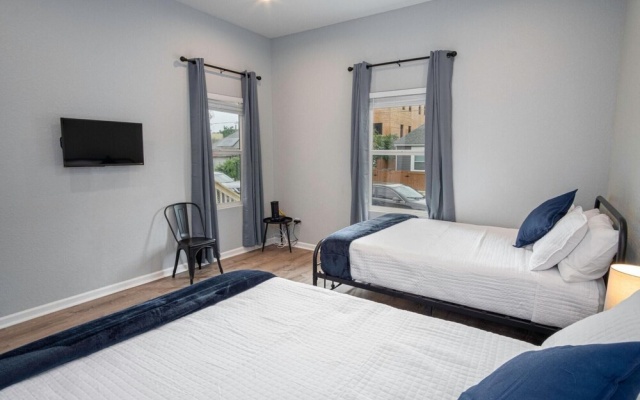 photo 4 of Your Dream Stay 4BR 2BA Near Downtown Riverwalk