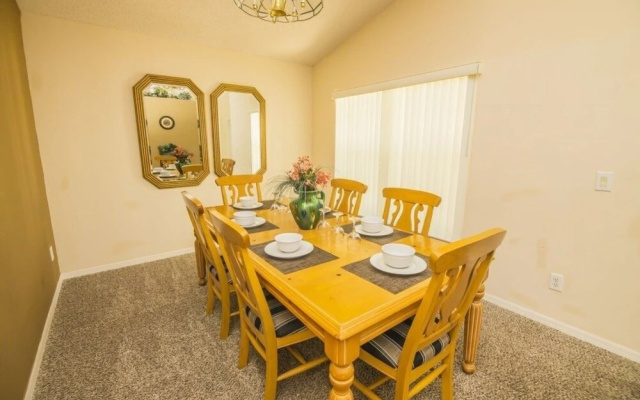 photo 2 of Yvonne's Indian Point Vacation Home 4 Bedroom Condo by Redawning
