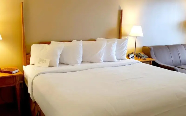 photo 3 of Berlin Heritage Inn