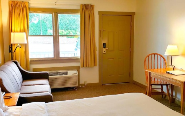 photo 5 of Berlin Heritage Inn